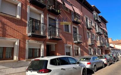 Vista exterior de Apartament en venda en Laguna de Duero amb Calefacció, Traster i Moblat