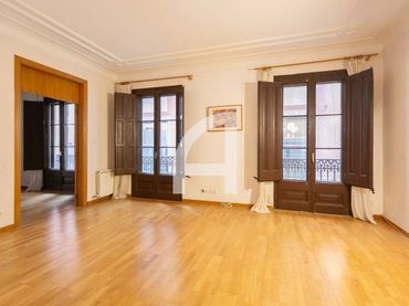 Wohnung mit Balkon zum Verkauf in Vidre