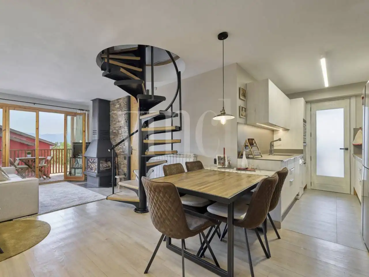 Esszimmer von Maisonette zum Verkauf in Puigcerdà mit Heizung, Parkett und Terrasse