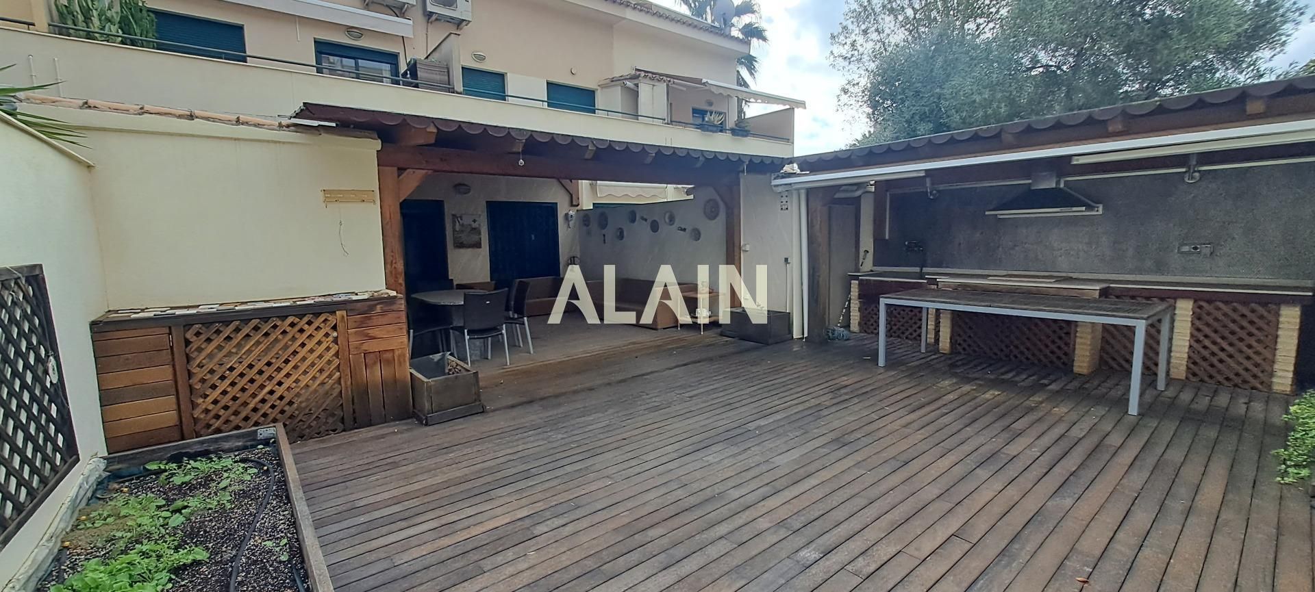 Pis en venda en  Valencia Capital amb Aire condicionat, Calefacció i Terrassa