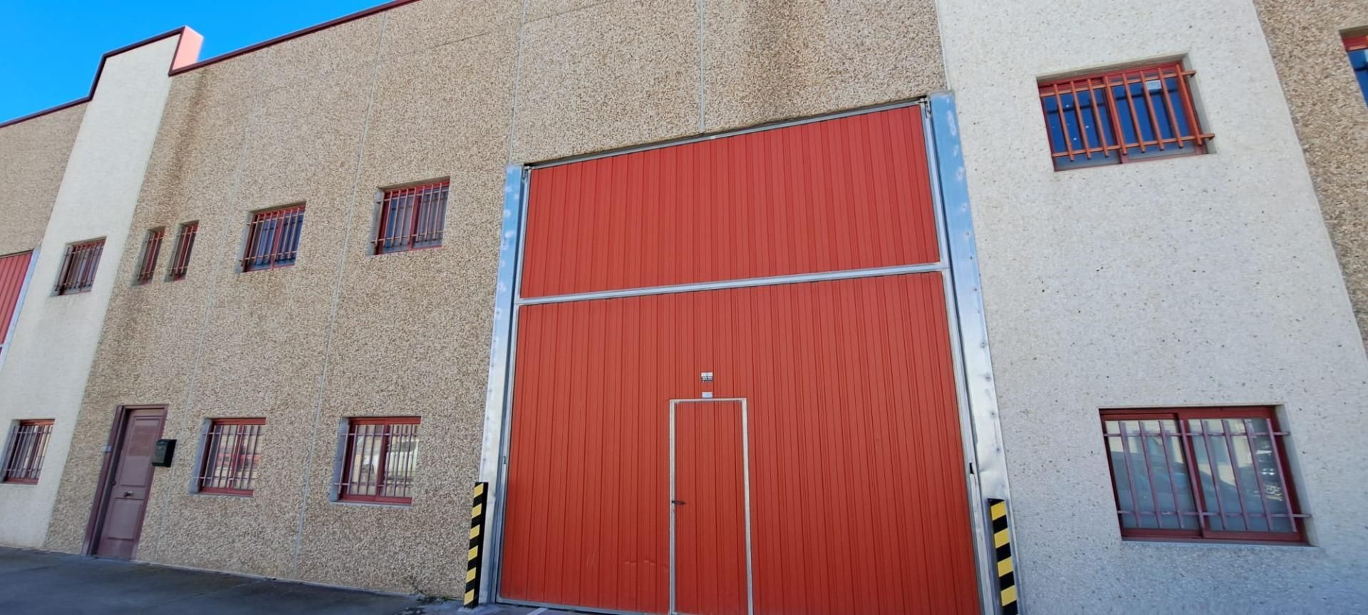 Exterior view of Industrial buildings for sale in Aldeamayor de San Martín