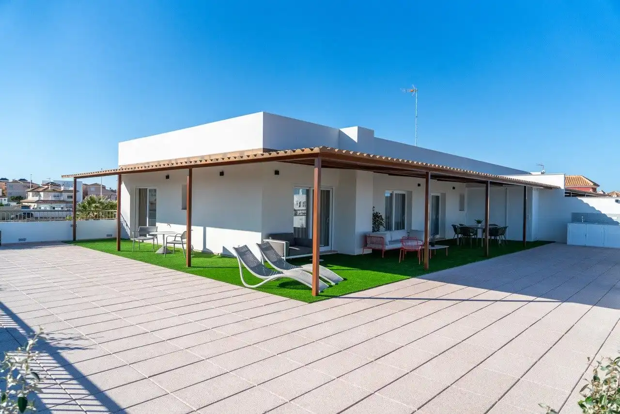 Penthouse with lift for sale in Orihuela Costa