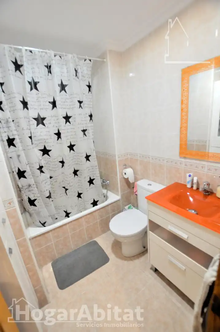 Baño de Piso en venta en Manises con Aire acondicionado, Calefacción y Trastero