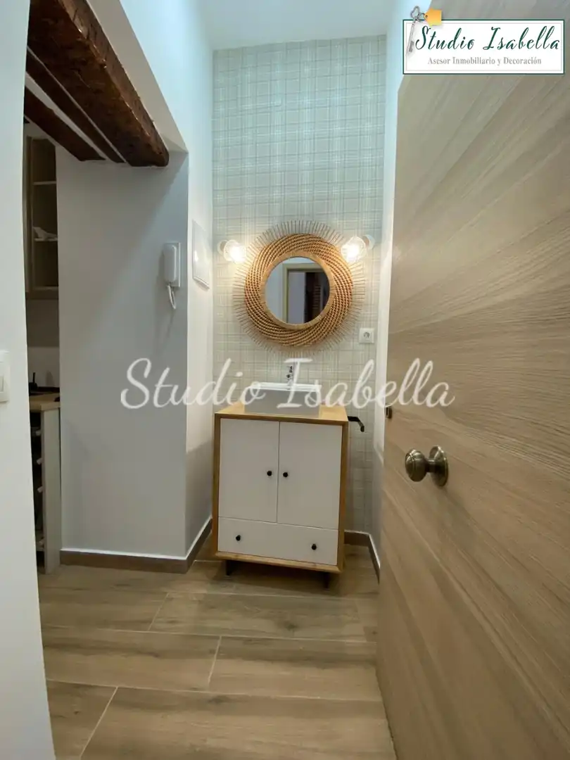 Bathroom of Lofts for rent in Toledo  with Air Conditioner, Heating and Furnished