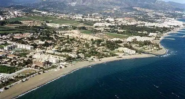 Exterior view of Apartments for sale in Marbella  with Storage room, Oven and Washing machine