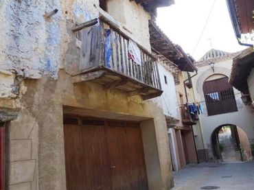 Adosado con balcón en venta en Peñarroya de Tastavins