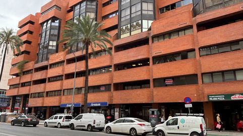 Foto 4 de Oficina de lloguer a Avenida de la República Argentina, Barrio de los Remedios, Sevilla Capital