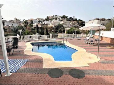 Casa amb piscina en venda a Hipódromo - Cerrado del Águila