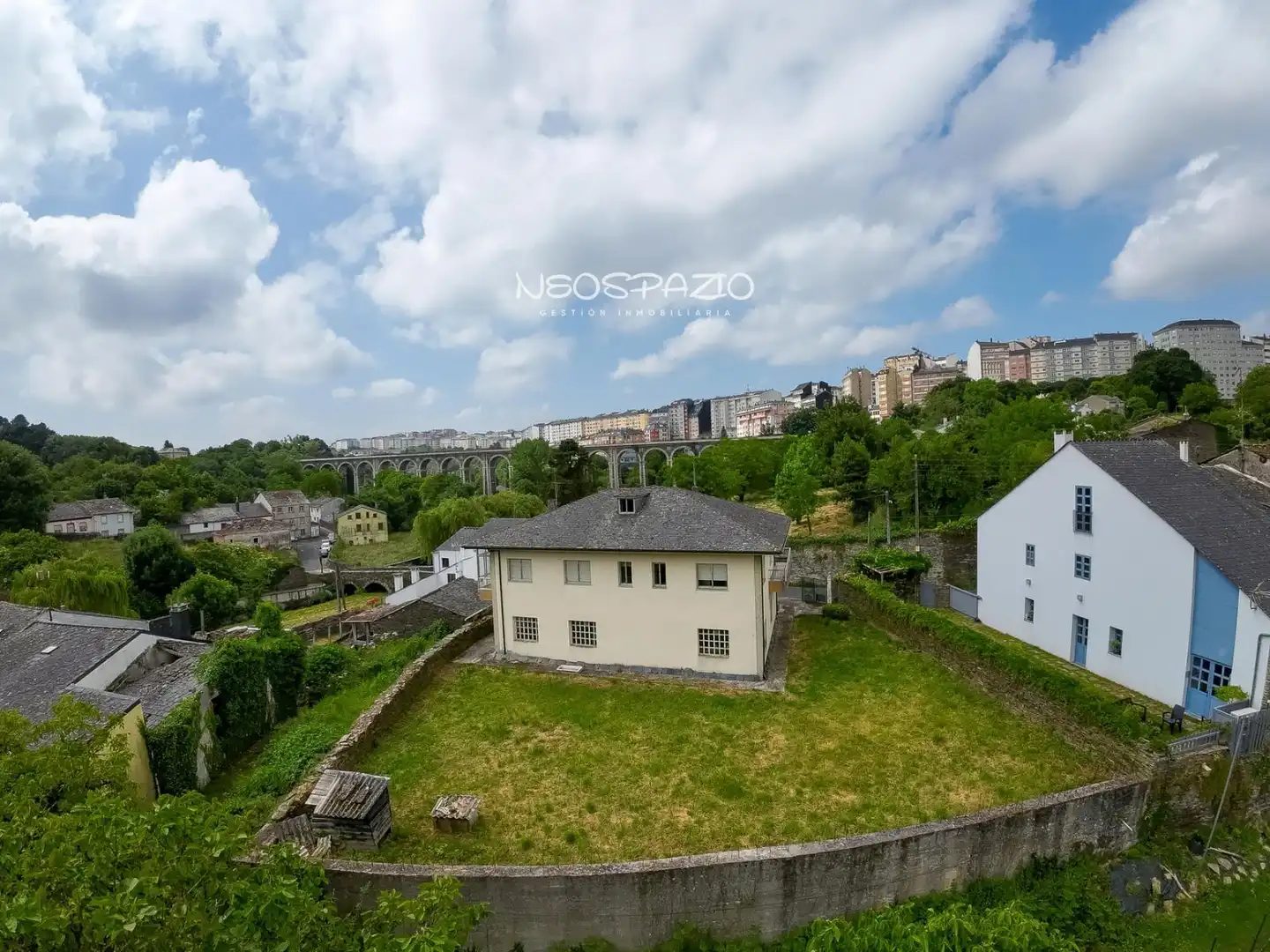Casa o xalet en venda en Lugo amb Calefacció i Terrassa