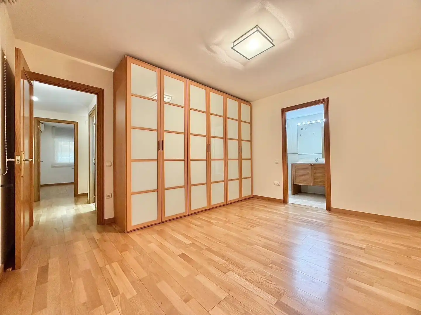 Piso de alquiler en Terrassa con Calefacción, Parquet y Balcón