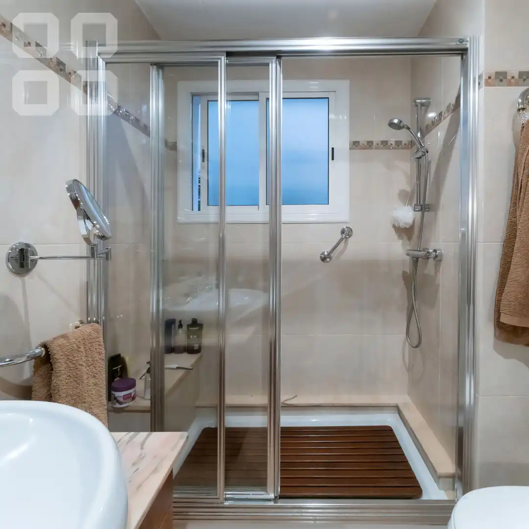 Baño de Piso en venta en Barcelona con Aire acondicionado, Calefacción y Amueblado