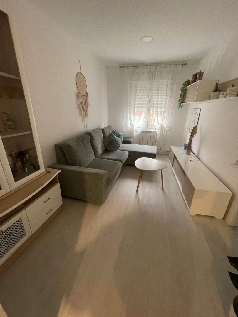 Living room of Flat for sale in Calahorra  with Furnished