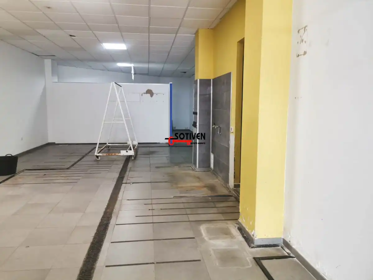 Local comercial en venda a La Plaza, imagen 6