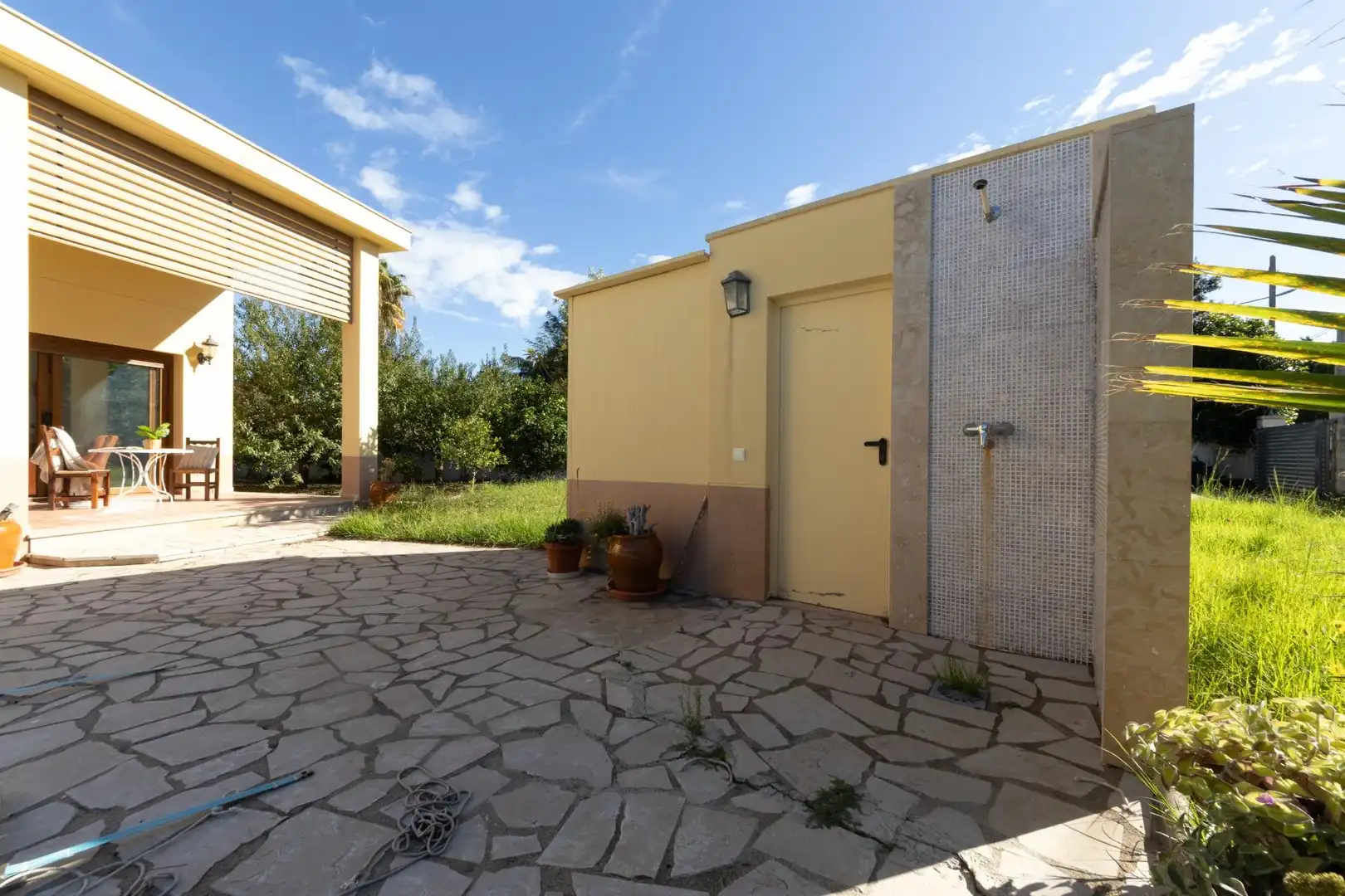 Vista exterior de Casa o xalet en venda en Mont-roig del Camp amb Calefacció, Jardí privat i Terrassa