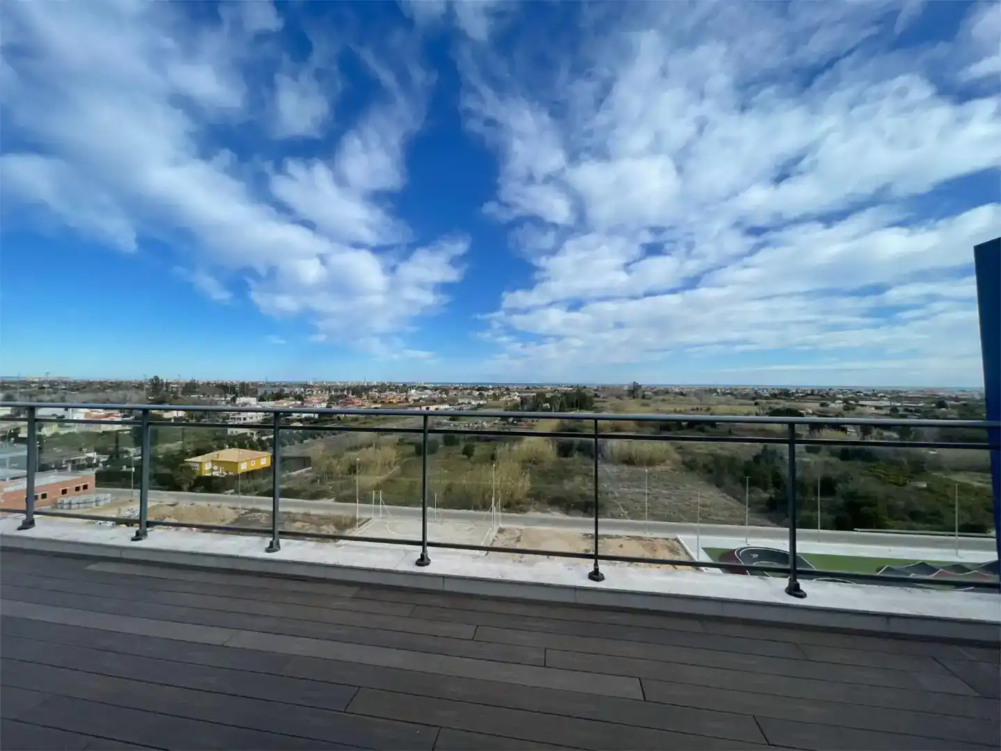 Terrasse von Dachboden zum Verkauf in Oliva mit Balkon