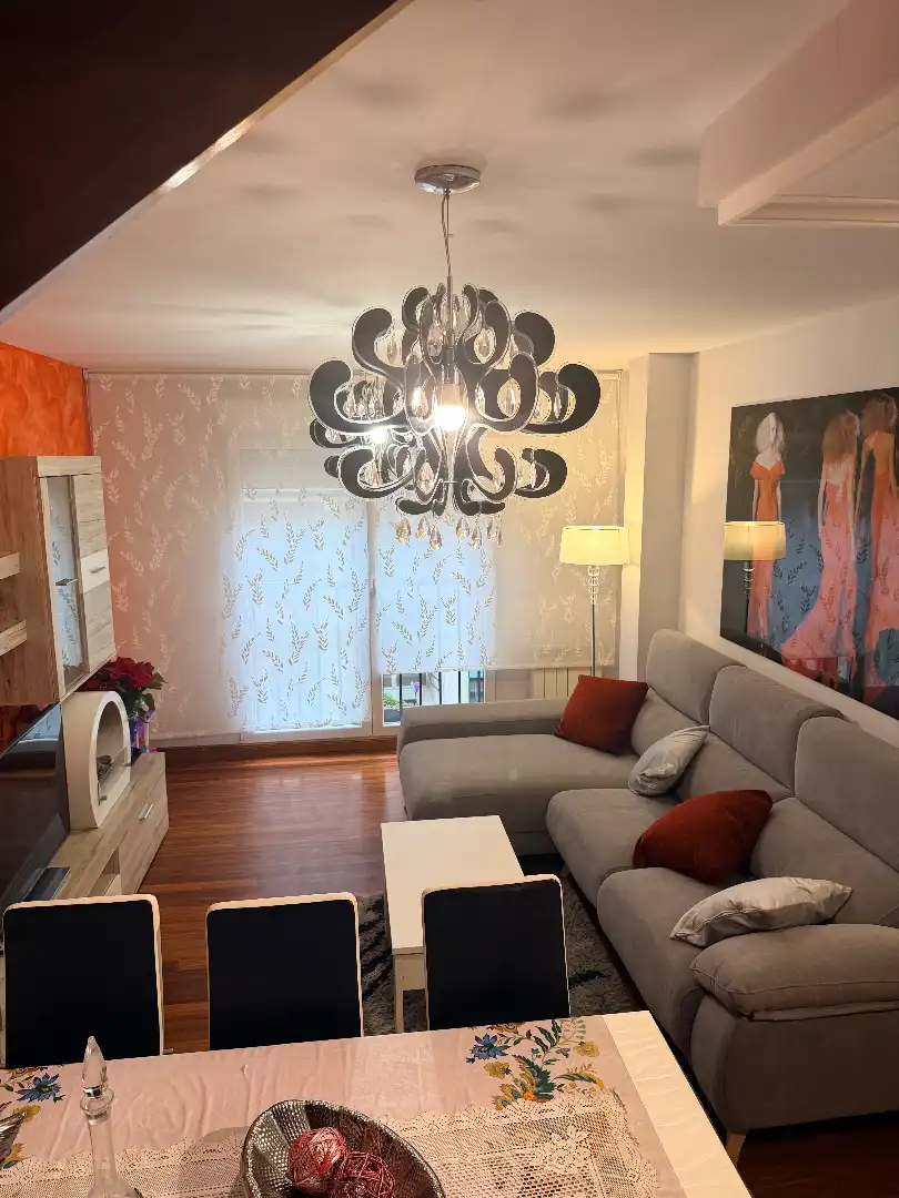 Sala de estar de Dúplex en venta en Torrelavega  con Calefacción, Parquet y Trastero