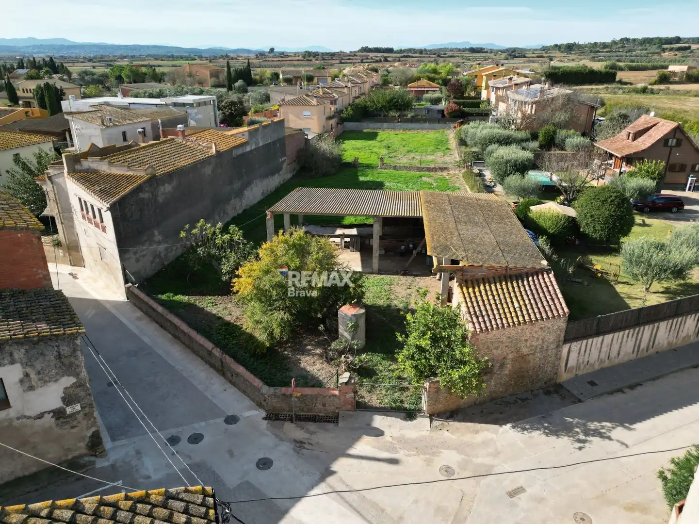 Lands and plots for sale in Calle CL TRAMUNTANA