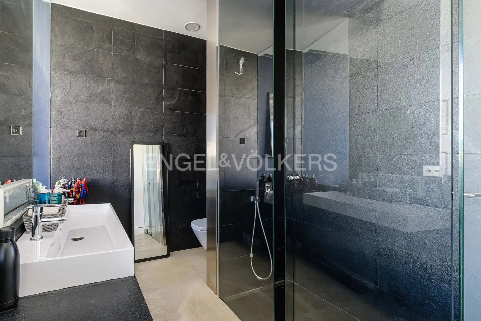Baño de Casa o chalet de alquiler en Boadilla del Monte con Calefacción, Jardín privado y Terraza