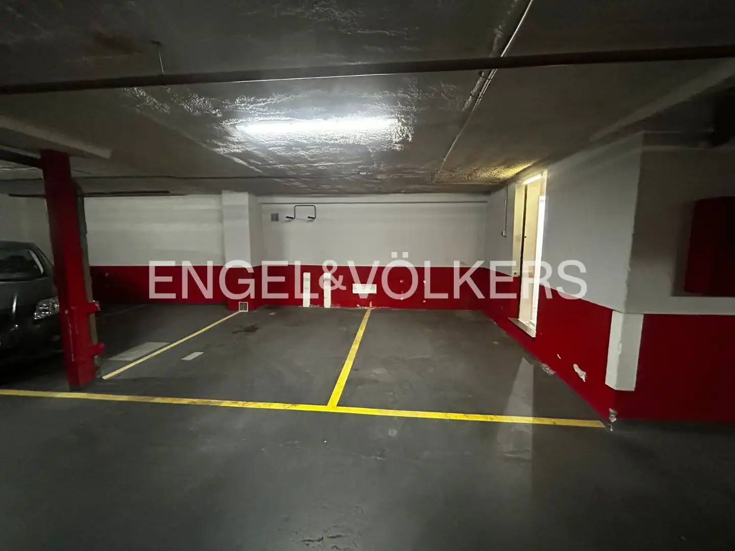 Parking de Casa o chalet de alquiler en Las Rozas de Madrid con Aire acondicionado, Calefacción y Terraza