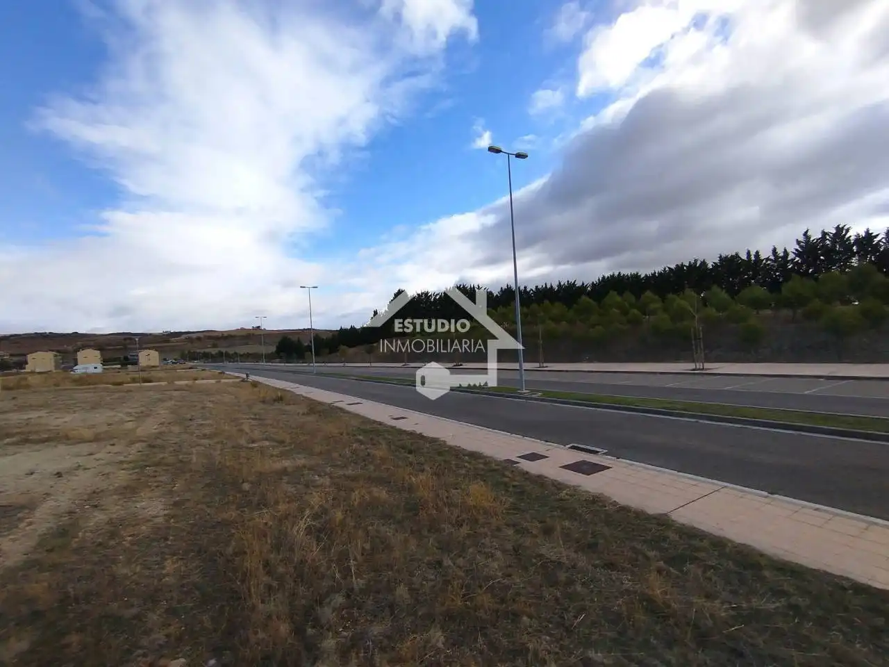 Residential land for sale in Calle Eliseo Sainz Ripa, imagen 41