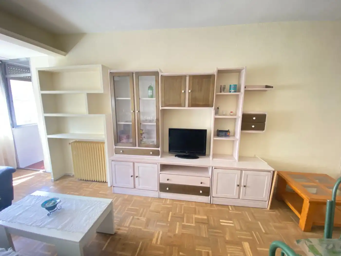 Living room of Flat for rent in Madrid  with Air Conditioner, Heating and Private garden