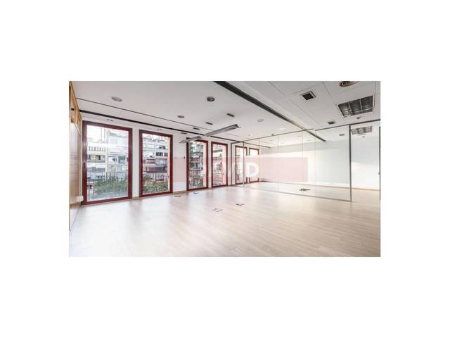 Oficina en Alquiler en N/A en Dreta de l'Eixample