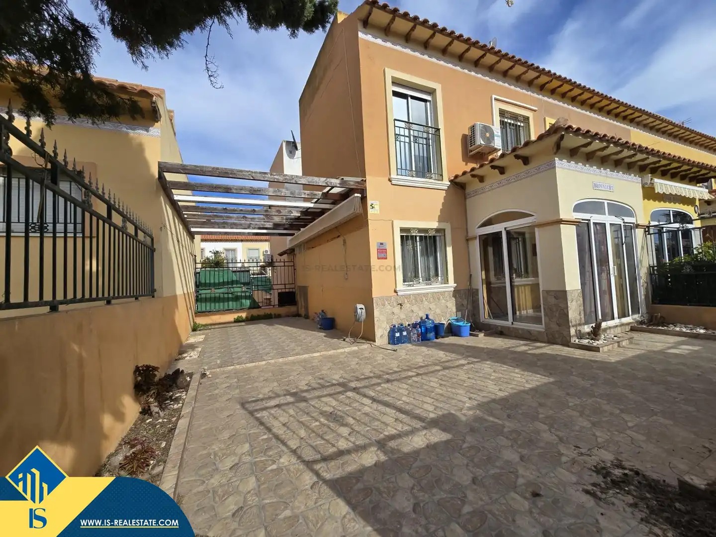 Casa amb piscina en venda a Zona Carrefour - Urbanizaciones, imagen 2