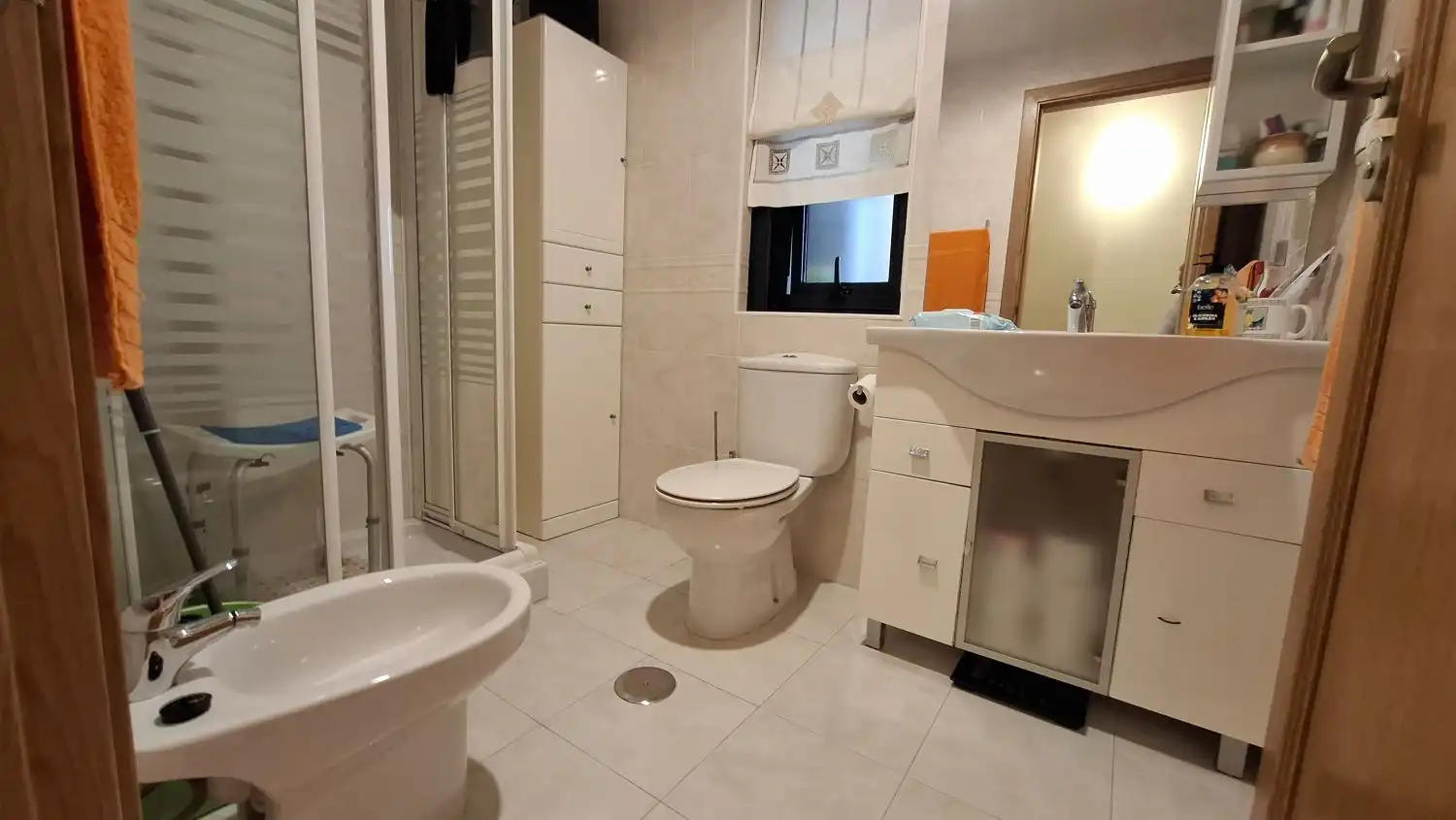Baño de Piso en venta en A Coruña Capital  con Calefacción, Terraza y Trastero