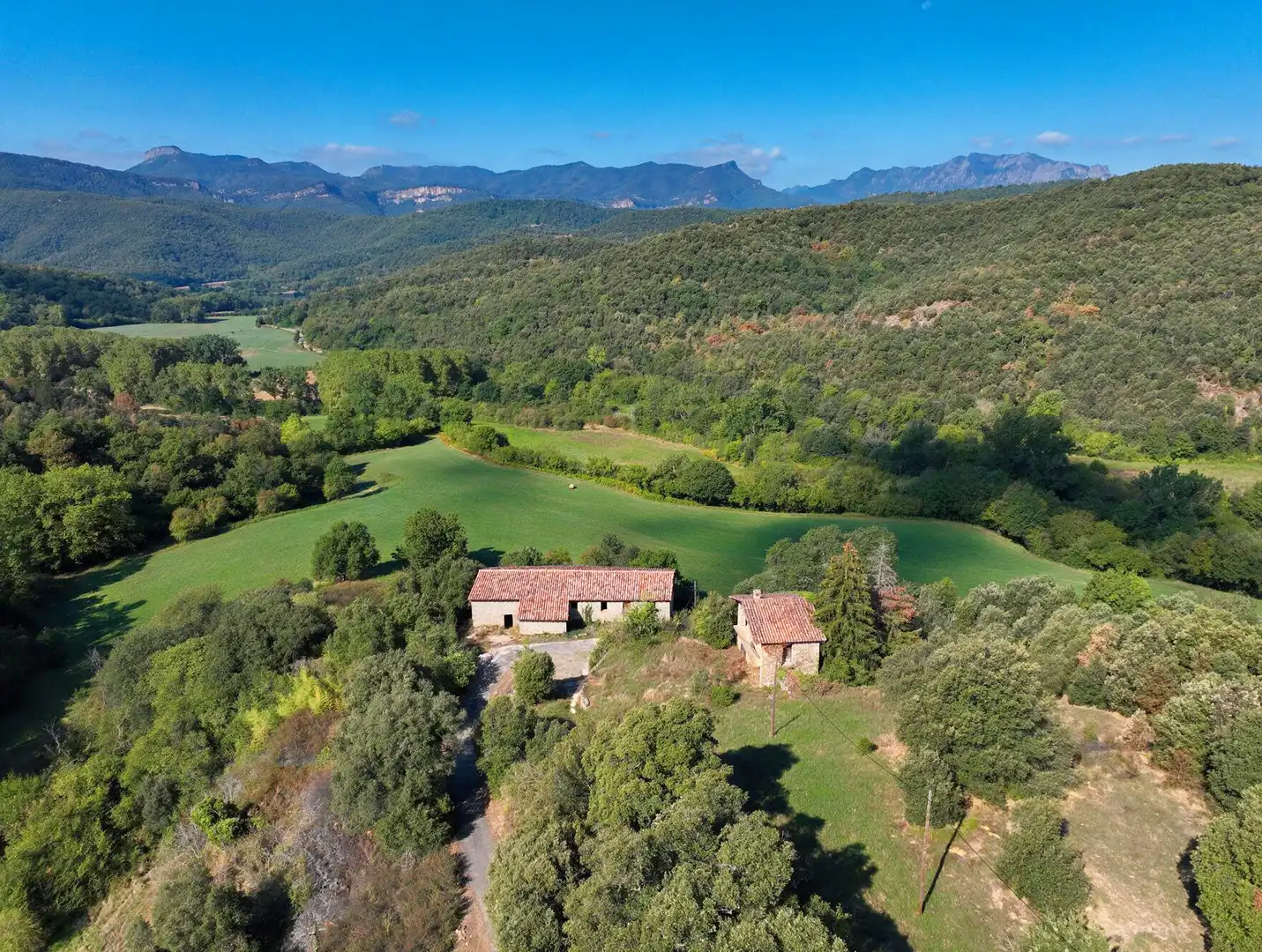 Casa rústica amb jardí en venda a N/A