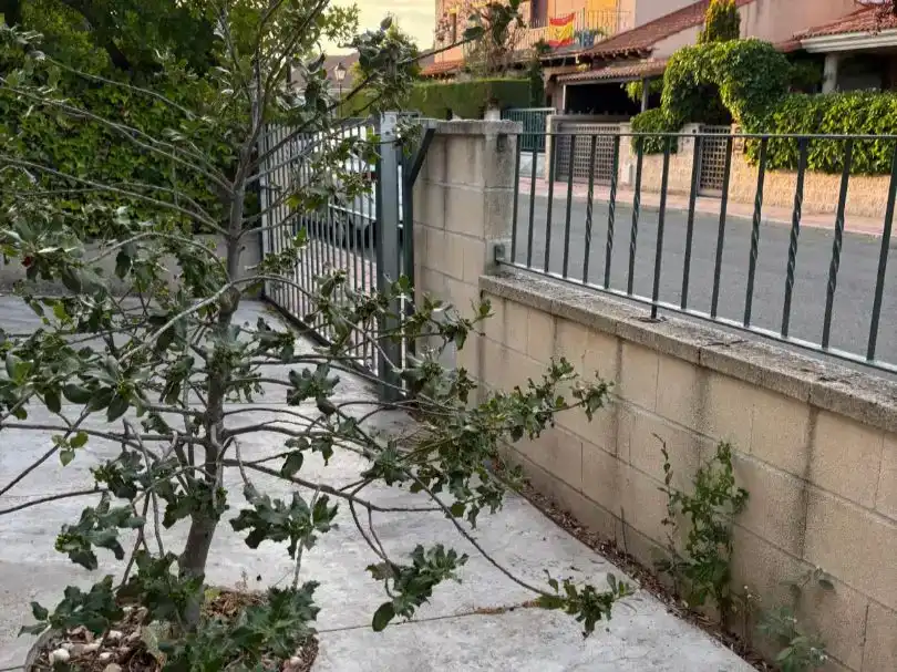 Vista exterior de Pis en venda en Aldeamayor de San Martín