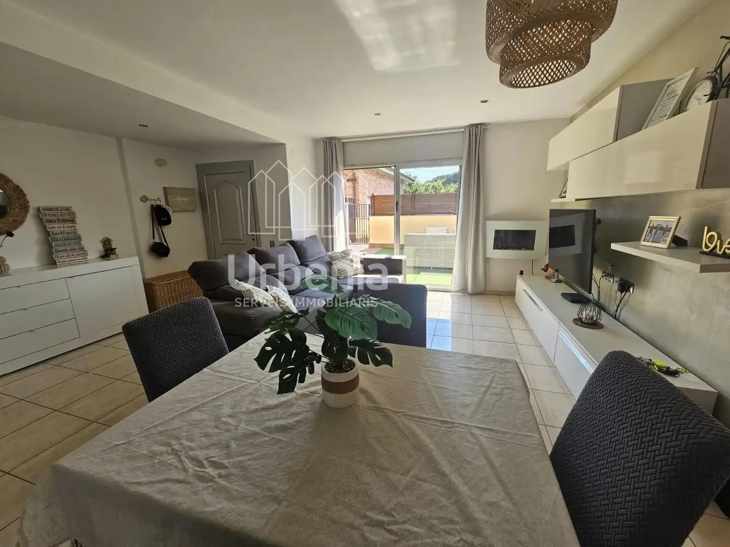 Living room of Houses for sale in Canet de Mar  with Air Conditioner, Heating and Terrace