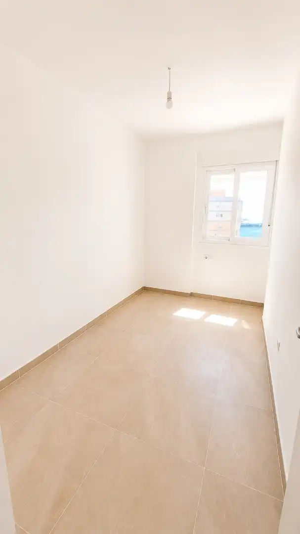 Piso con ascensor en venta en Avenida del Comandante Benítez, imagen 17