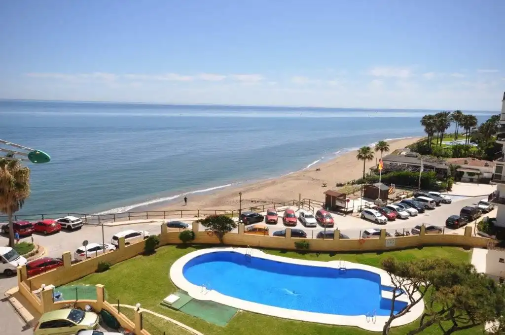 Apartament amb piscina en venda a Calahonda, imagen 2