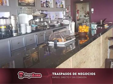 Local comercial en traspàs a Avenida Juan Carlos I 17