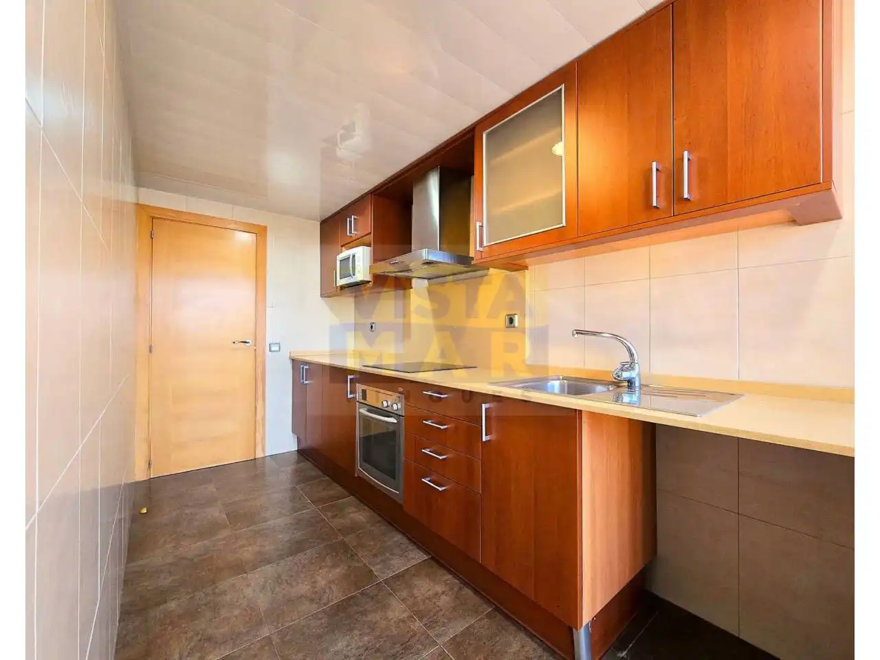 Cuina de Pis en venda en Cubelles amb Aire condicionat, Parquet i Terrassa