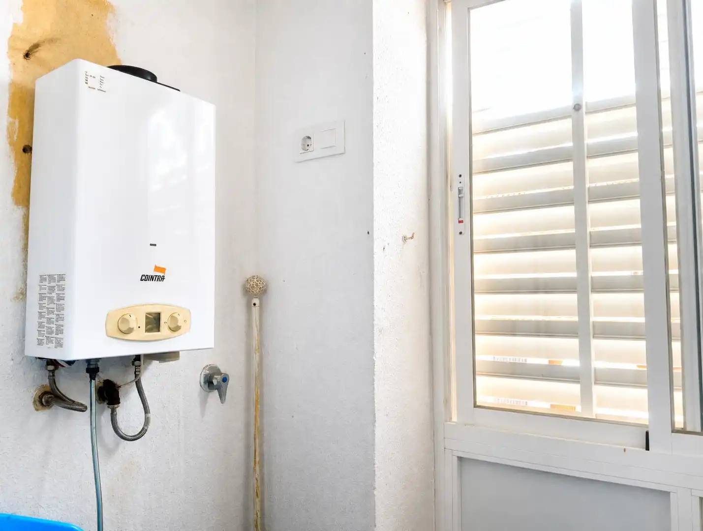 Bany de Pis en venda en Algeciras amb Piscina comunitària