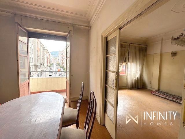 Bedroom of Flat for sale in Bilbao   with Heating, Terrace and Balcony