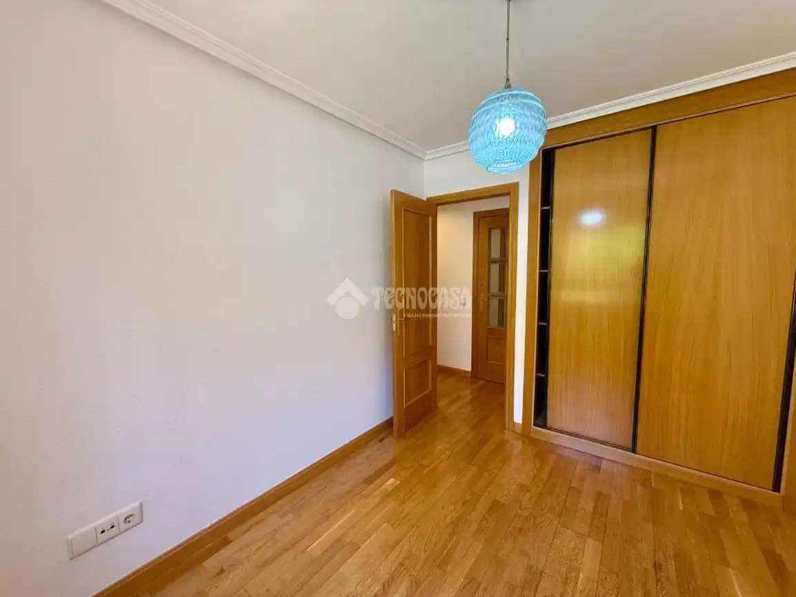 Dormitori de Pis en venda en Madrid