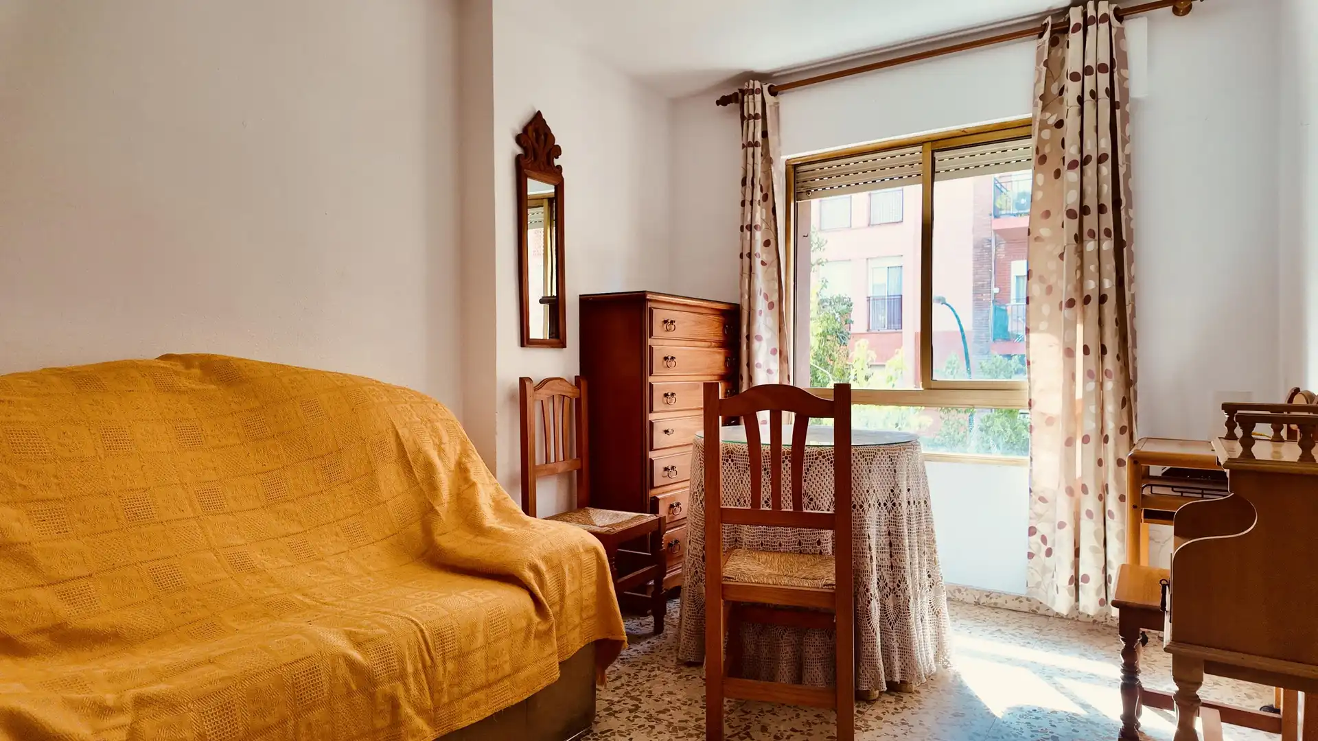 Habitación de Apartamento en venta en Málaga con Aire acondicionado