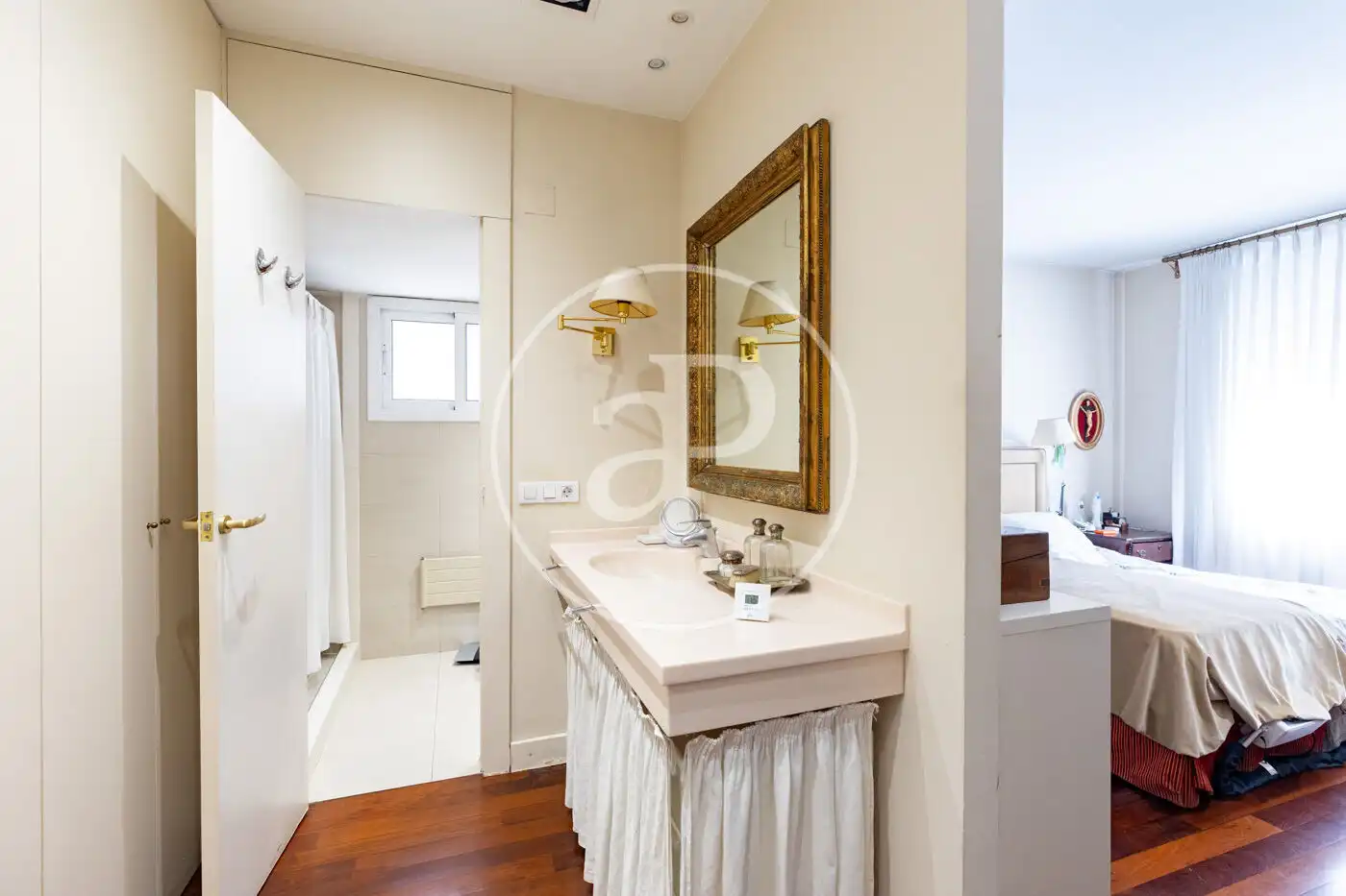 Baño de Piso en venta en Barcelona con Aire acondicionado y Calefacción
