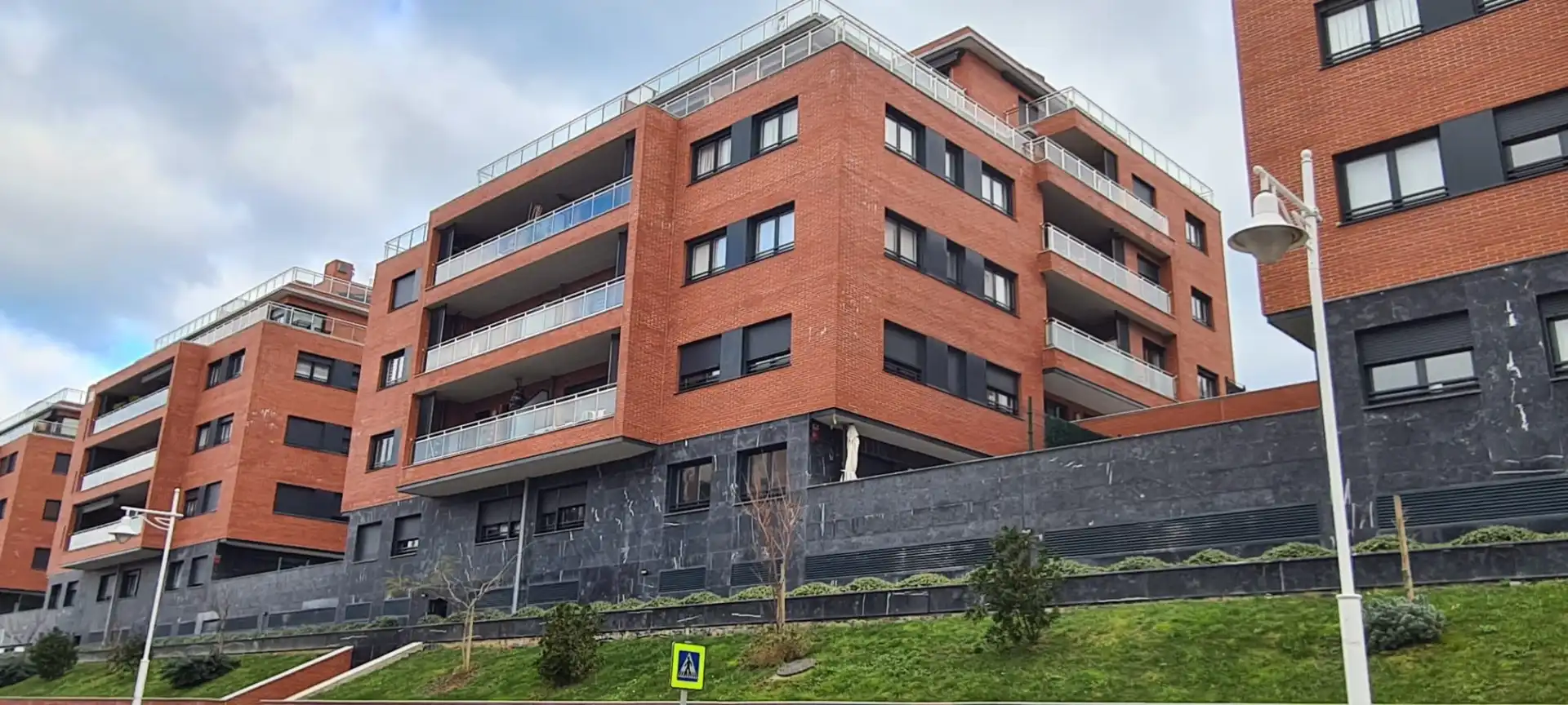 Exterior view of Flat for sale in Castro-Urdiales  with Heating, Private garden and Parquet flooring