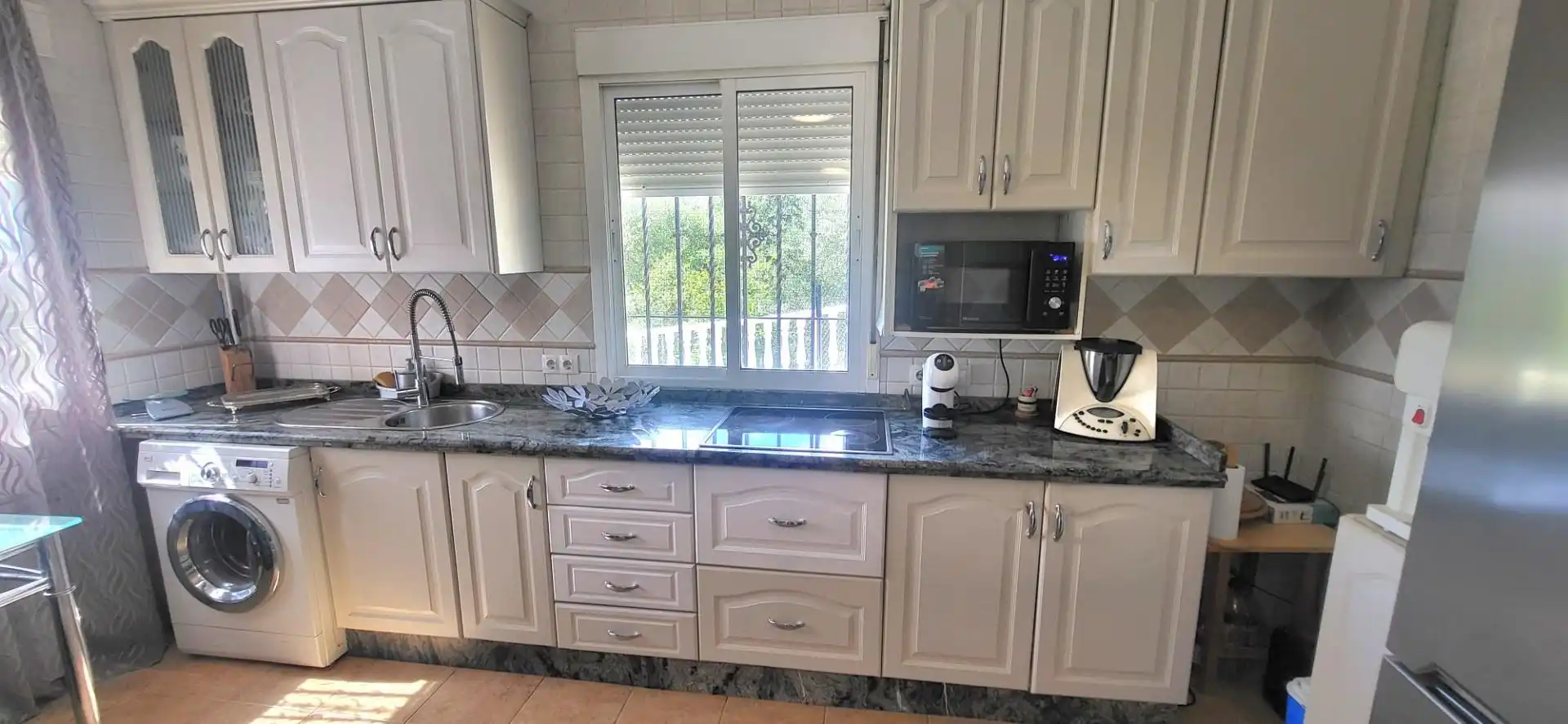 Cocina de Finca rústica en venta en Almodóvar del Río con Aire acondicionado, Jardín privado y Terraza