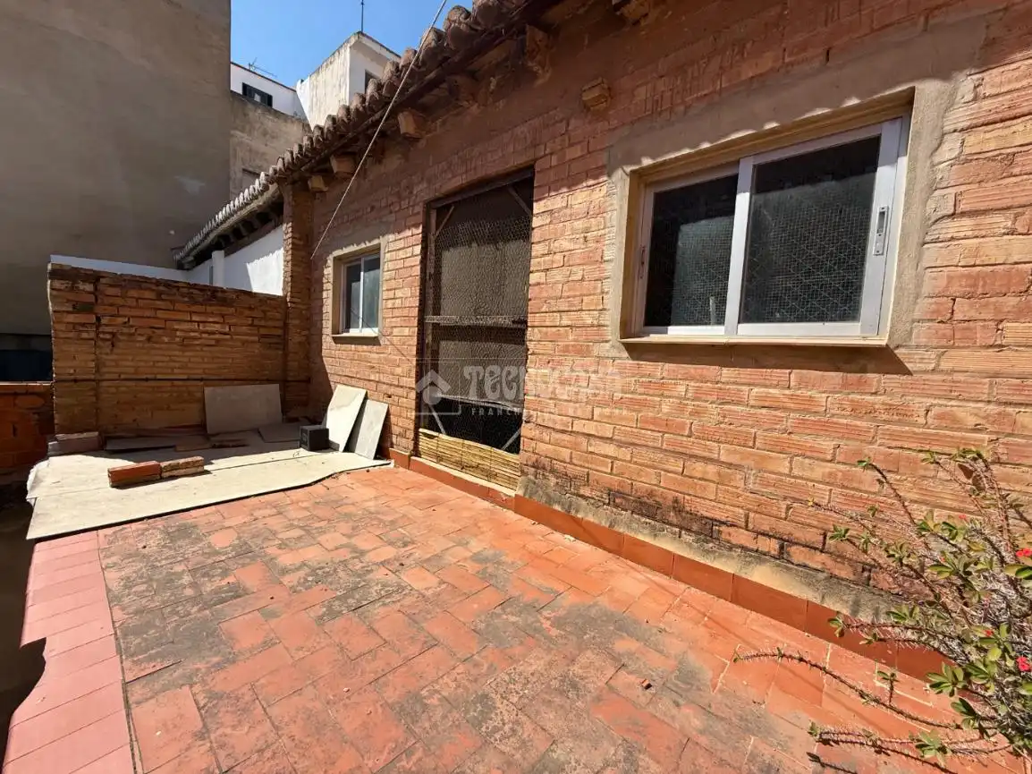 Exterior view of Detached homes for sale in Valencia  with Terrace and Balcony