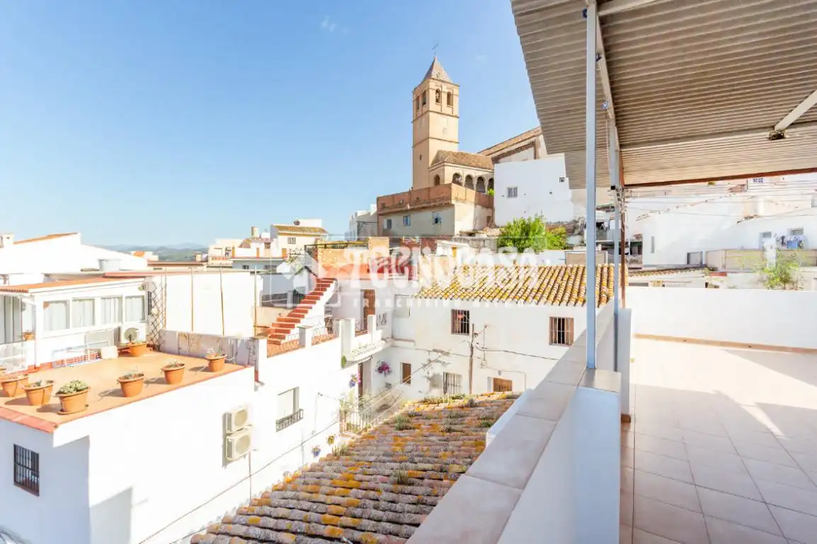 Vista exterior de Casa o xalet en venda en Vélez-Málaga amb Terrassa