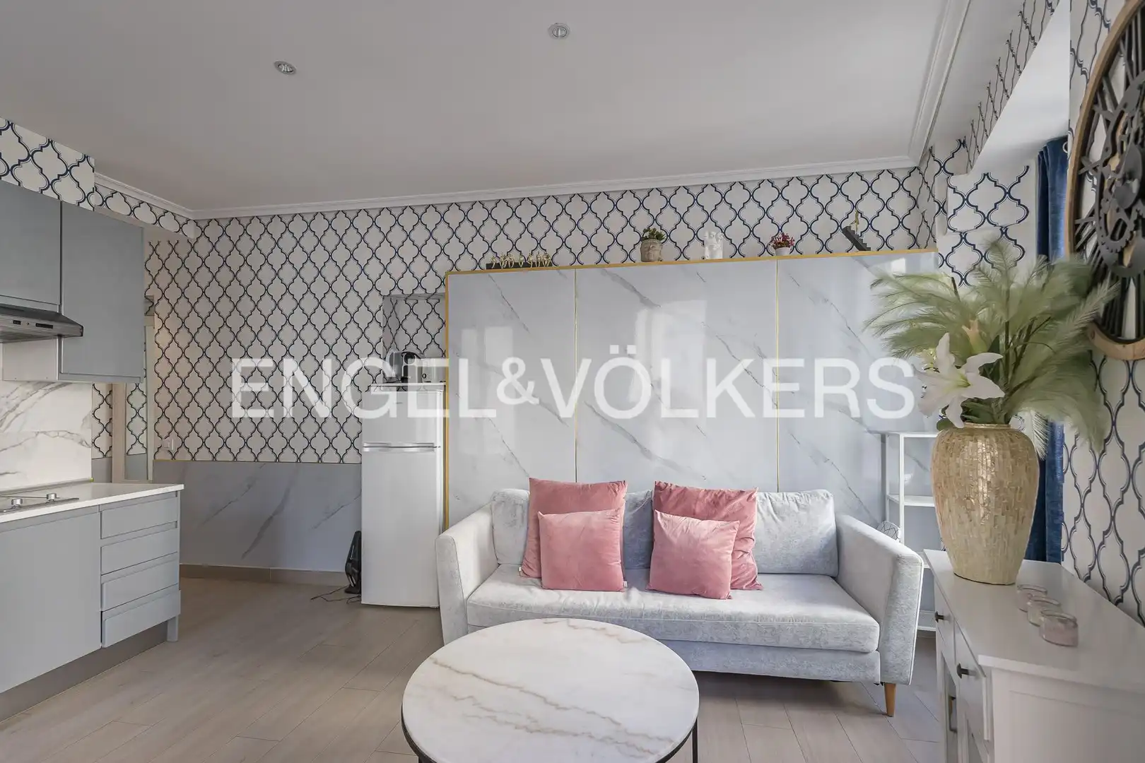 Living room of Flat for sale in Madrid  with Air Conditioner, Heating and Parquet flooring