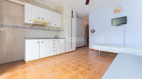 Foto 2 von Wohnung zum Verkauf in Calle Joaquin Serra, La Pineda, Vila-seca