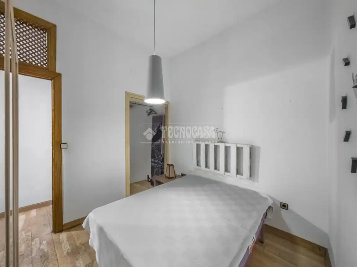 Habitación de Piso en venta en Madrid con Calefacción