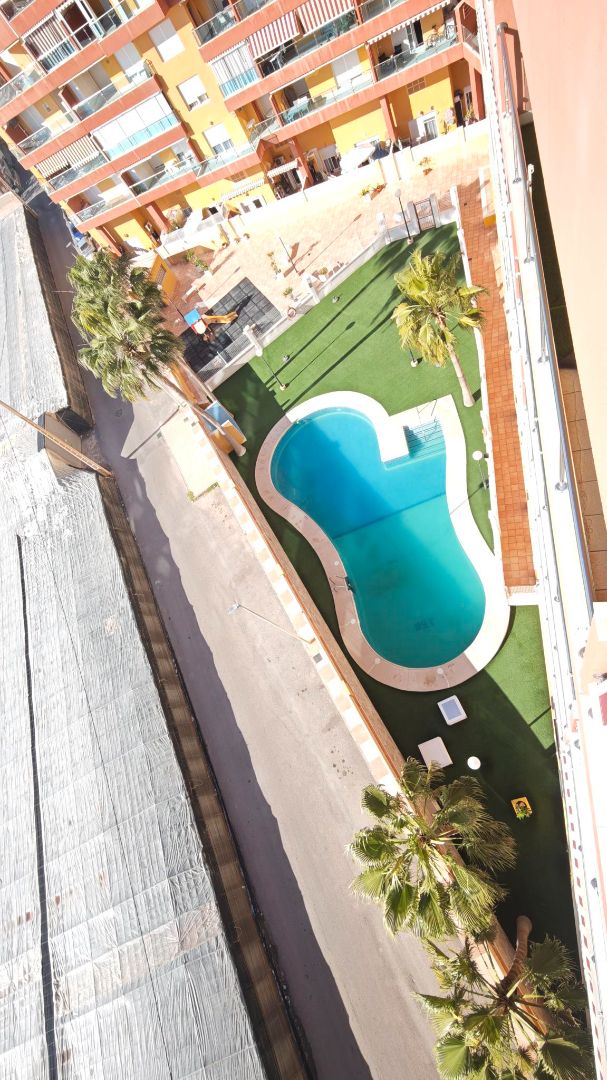 Piscina de Àtic en venda en Roquetas de Mar amb Aire condicionat, Terrassa i Moblat