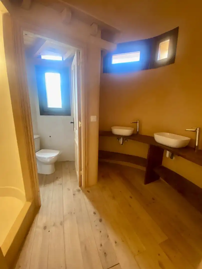 Baño de Finca rústica en venta en Villanueva de la Vera con Calefacción, Jardín privado y Parquet
