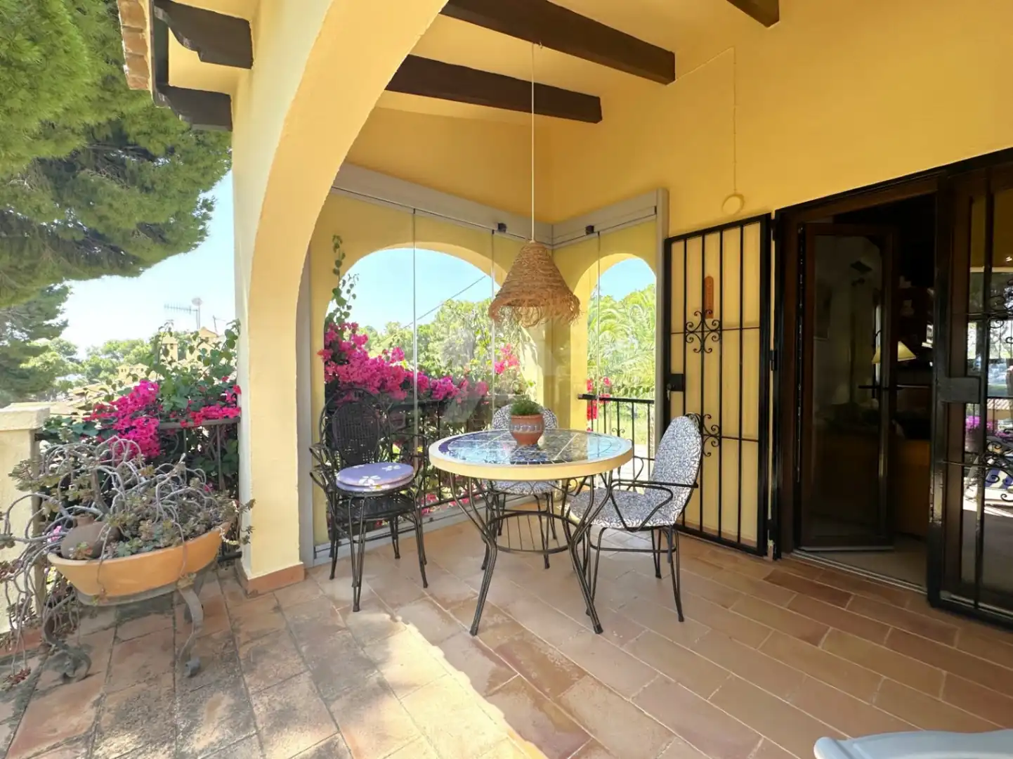 Terrasse von Wohnungen zum Verkauf in Moraira mit Klimaanlage, Heizung und Privatgarten